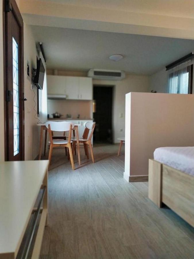 Guesthouse Kastelia Kalambaka Esterno foto