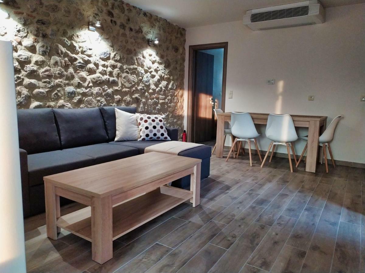 Guesthouse Kastelia Kalambaka Esterno foto